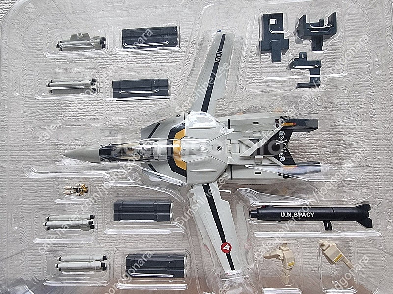 가격인하 야마토 로이포커기 입니다. 마크로스 VF-1S...--2