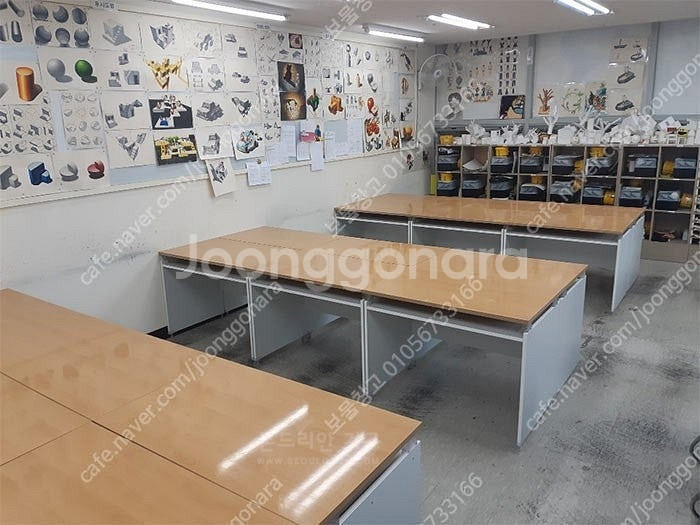 전국배송 인기 ! 깔끔 미술학원책상 (도화지수납함도 구...--1