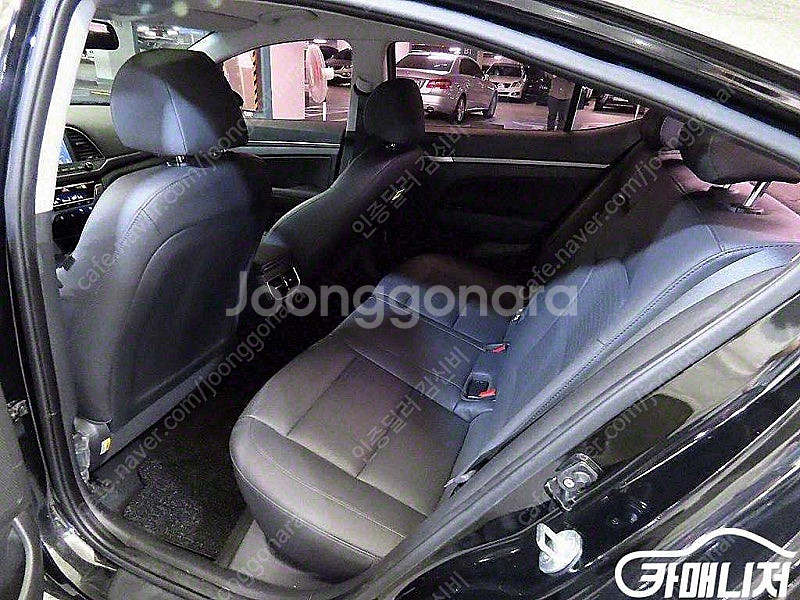 중고 아반떼 AD 1.6 GDI 프리미엄 2017 년식...--7