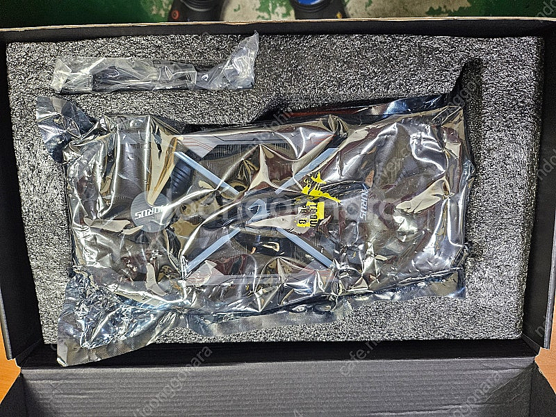 기가바이트 어로스 익스트림 1080ti 팝니다--0