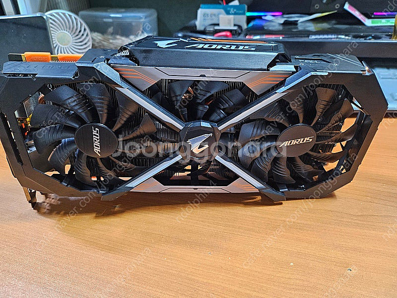 기가바이트 어로스 익스트림 1080ti 팝니다--5