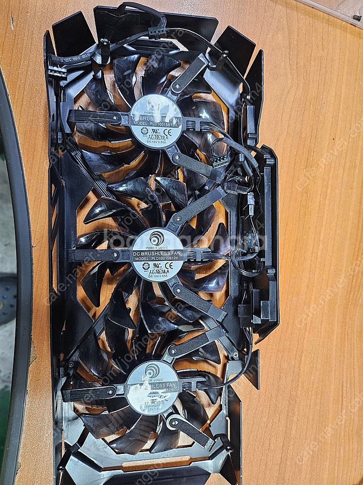 기가바이트 어로스 익스트림 1080ti 팝니다--7