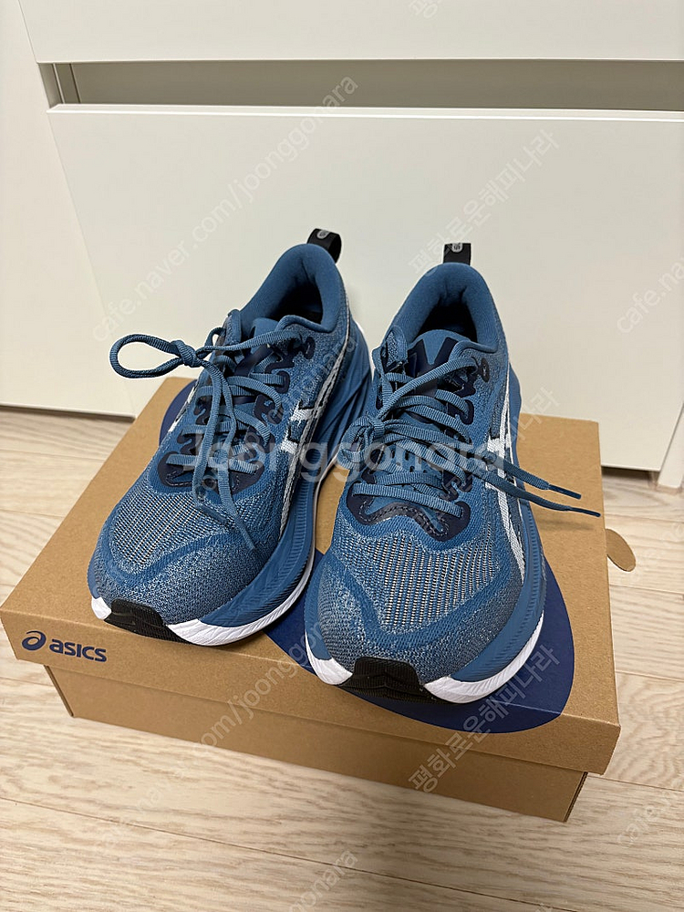 [거의새것]아식스 슈퍼블라스트2 250--0