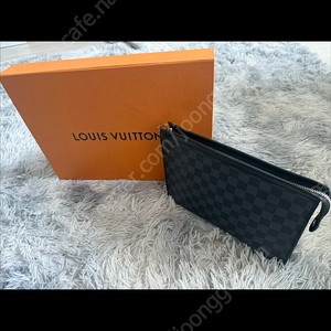 루이비통 포쉐트 다미에MM 클러치(정품)