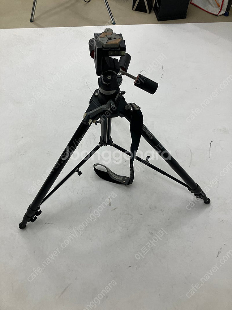 맨프로토 Manfrotto 중 대형 삼각대 075B 모...--4