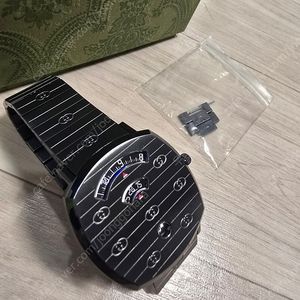 구찌 그립 시계 38mm 블랙