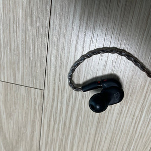 akg n5005 오른쪽 유닛