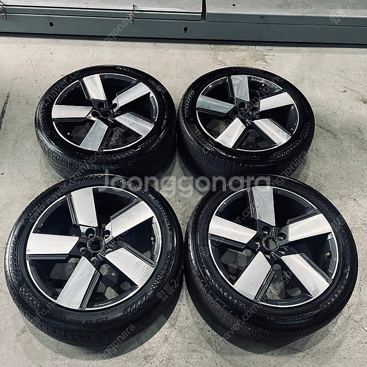 싼타페MX5 20인치 중식도 휠타이어 판매--0