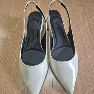 Pvcs 스틸레토 슬링백 5cm 바닐라 240