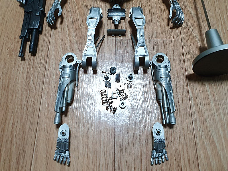 1:6 12인치 신세기합금 터미네이터 T-800 엔도 ...--3