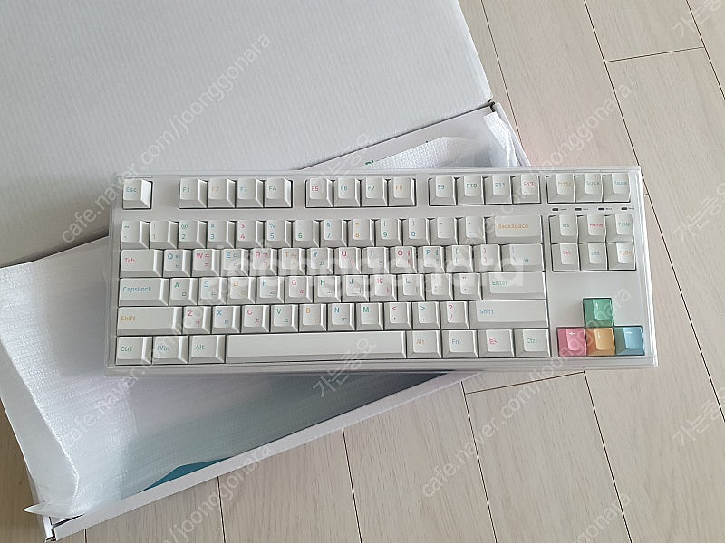 앱코 ak87h 기계식 키보드 홀리판다 스위치 판매합니...--0