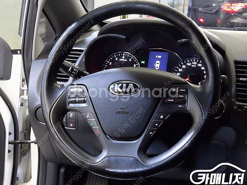 중고 K3 1.6 GDI 노블레스 2015 년식 흰색 ...--8