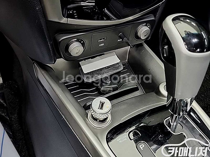 KG모빌리티(쌍용) 티볼리 디젤 2WD 1.6 VX 중...--7
