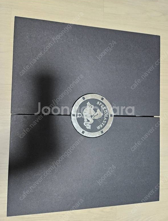 오메가 문워치--4