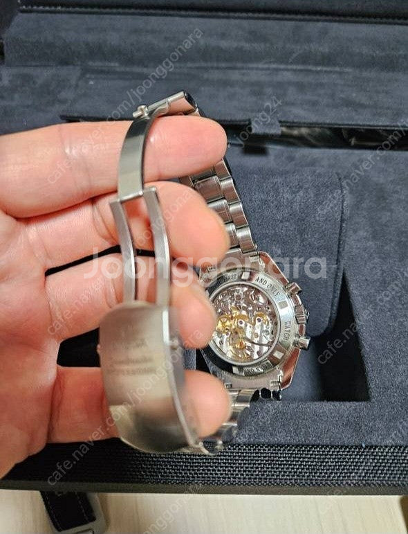 오메가 문워치--5