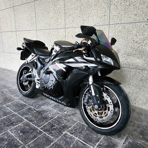 2007년식 혼다CBR1000RR 판매합니다.