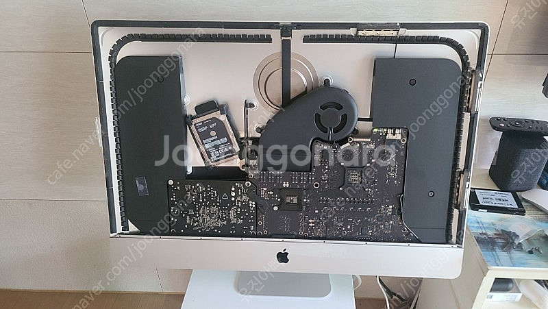 iMac 27인치 2019년 (파손 부품용) 15만원--0