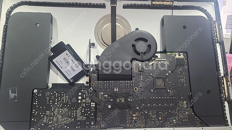 iMac 27인치 2019년 (파손 부품용) 15만원--3