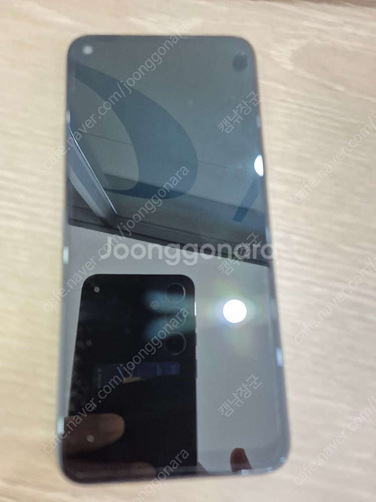 LG Q6 액정 s급 공기계 4만원에 팝니다.--2