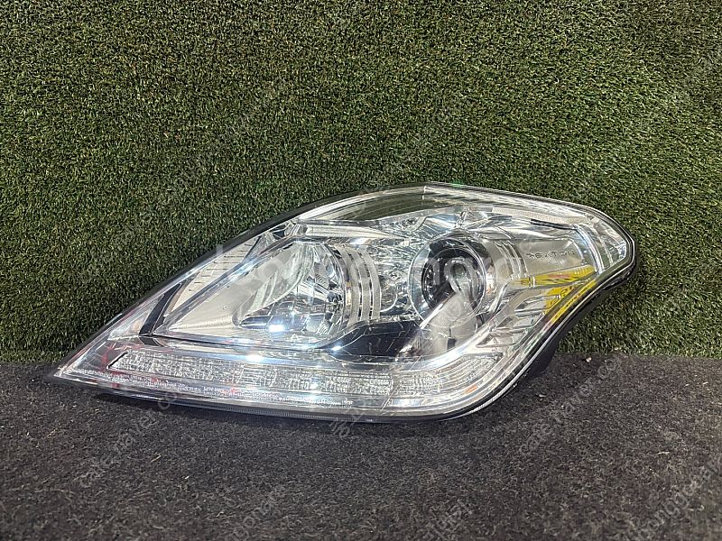 [판매] 렉스턴W 중고 LED,HID헤드라이트 램프 전...--0