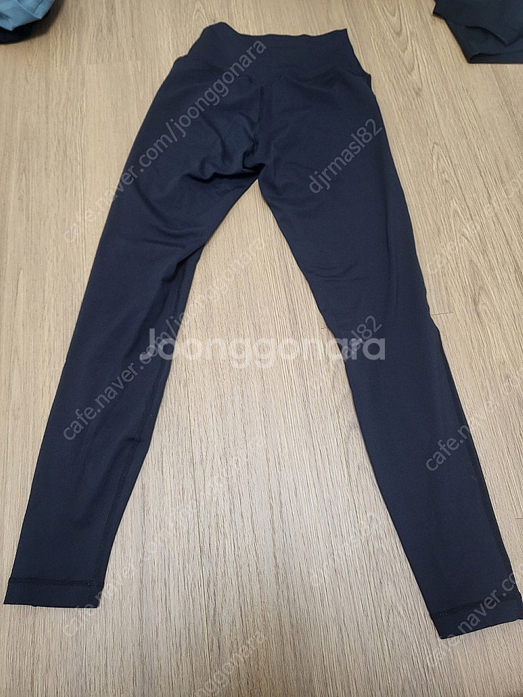 뮬라웨어(MULAWEAR) 요가복 하의 판매 합니다 (...--1