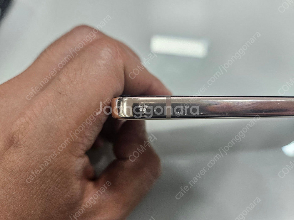 갤럭시 플립4 256GB 핑크 색상 팝니다.--6