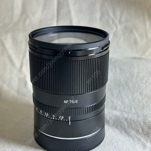 티티아티산 75mm f2 니콘 z 마운트