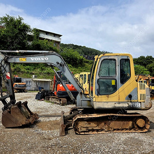 볼보 중고 02급 굴삭기 EC55 2004년 3종 바가지 포함 판해합니다