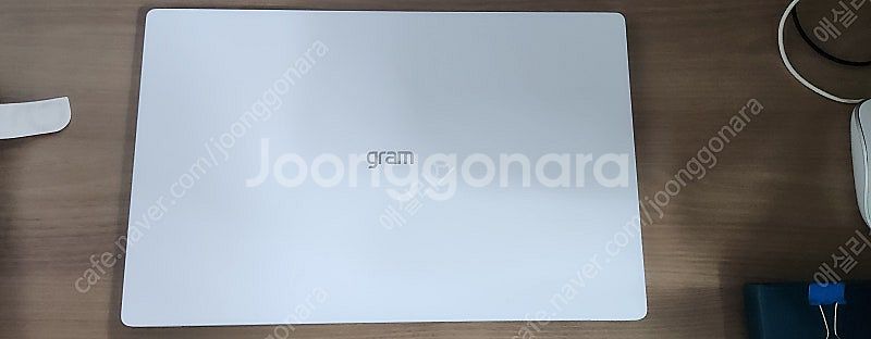 lg 그램 15인치 노트북 팝니다.--0