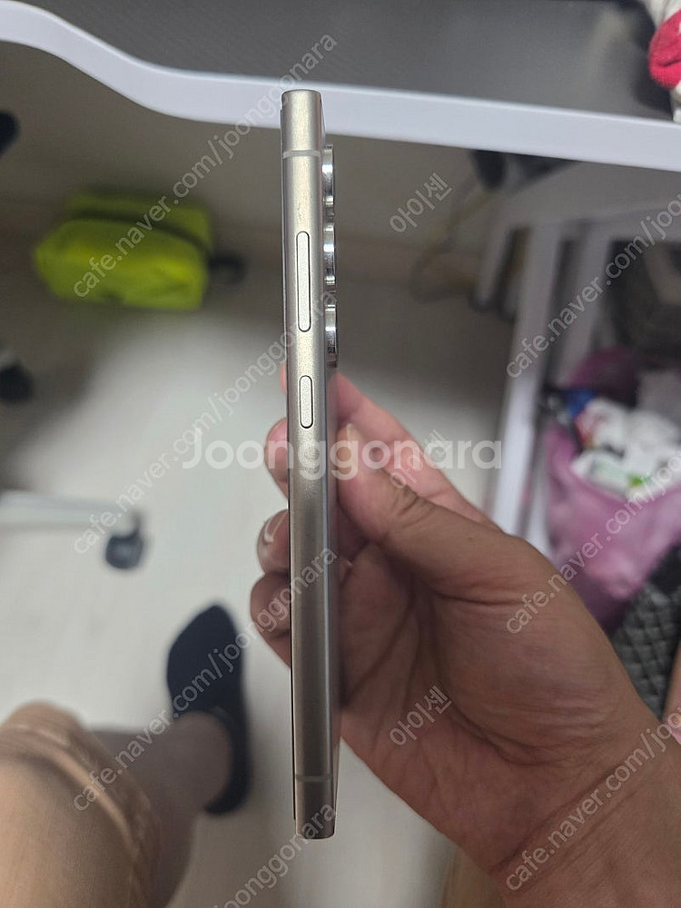 갤럭시 s24 울트라 티타늄그레이 512 자급제 팝니다...--3