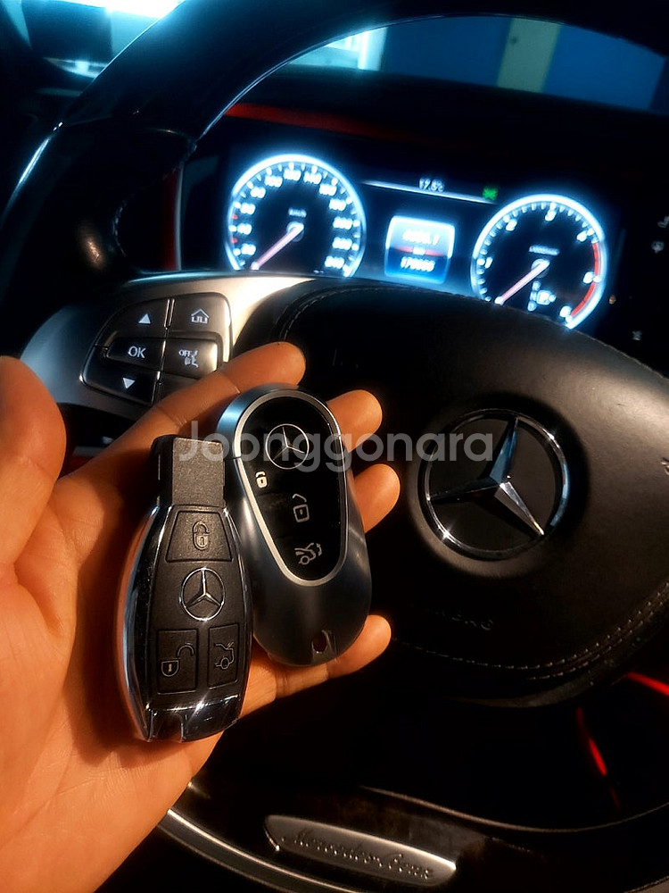 벤츠 C220d 2016년식 최신형 타원형 ‘조약돌 키...--0