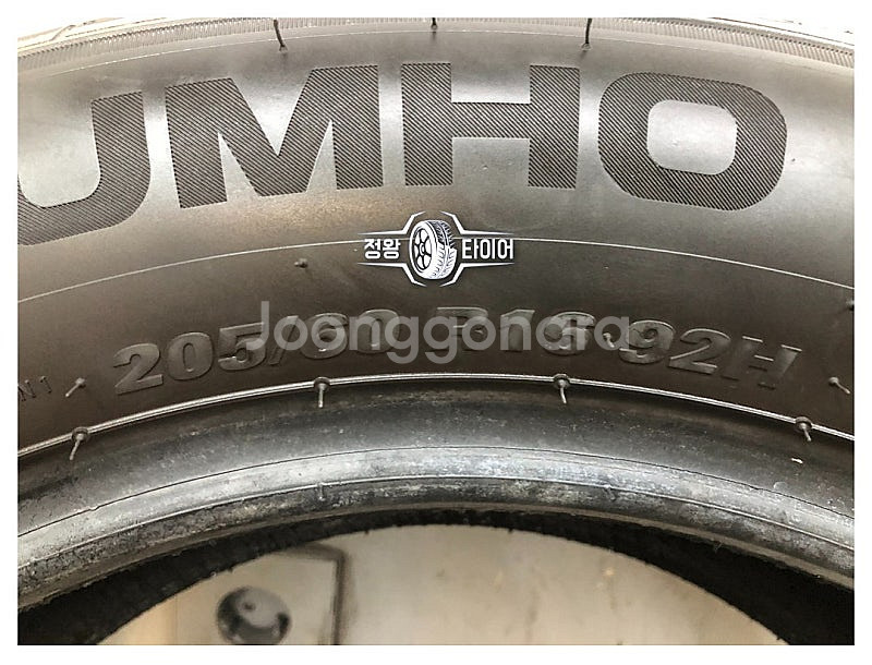 중고타이어 금호타이어 솔루스 TA21 205/60R16...--4