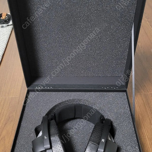 젠하이져 hd800s 헤드폰 팝니다.