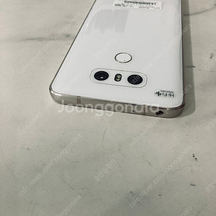 LG G6 화이트 64G 매우깨끗한기기 3만원 판매합니다!--2