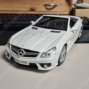 마이스토 SL63 AMG 다이캐스트 1/18 자동차모형 대파품 판매합니다