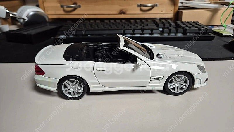마이스토 SL63 AMG 다이캐스트 1/18 자동차모형...--5