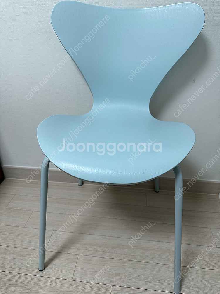 원형 테이블 의자--3