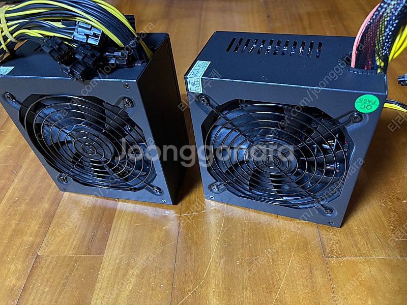 파워서플라이 1,800W 거의 새것 90+ GOLD--2