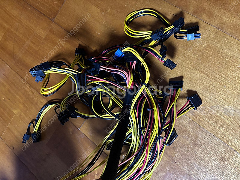 파워서플라이 1,800W 거의 새것 90+ GOLD--3