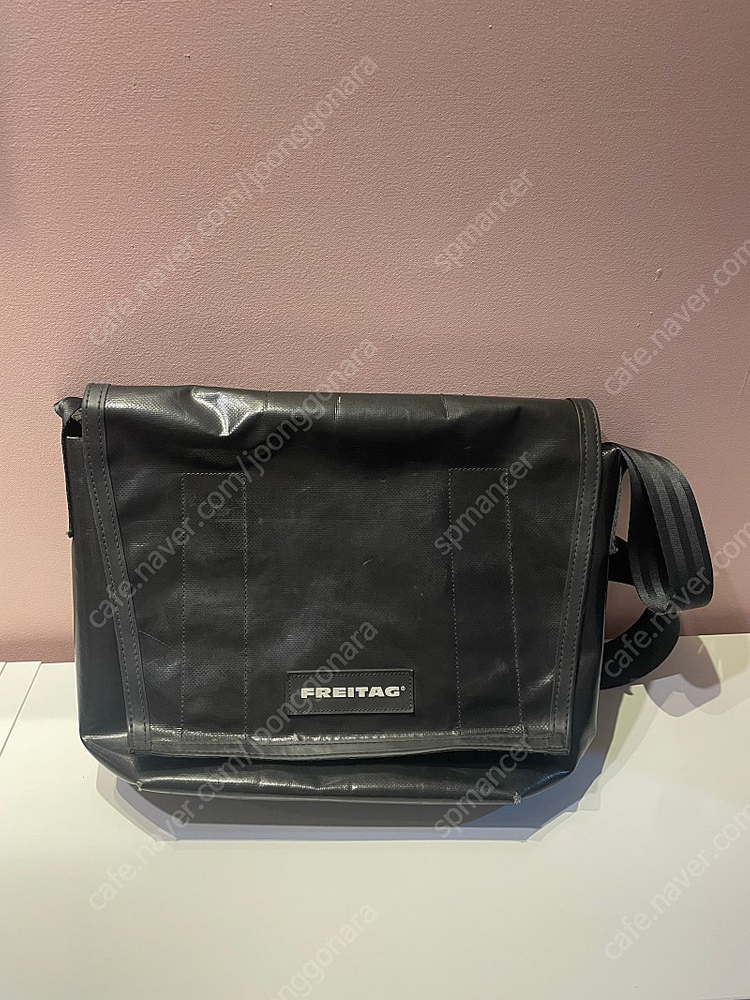 프라이탁 덱스터 올블랙 이미지