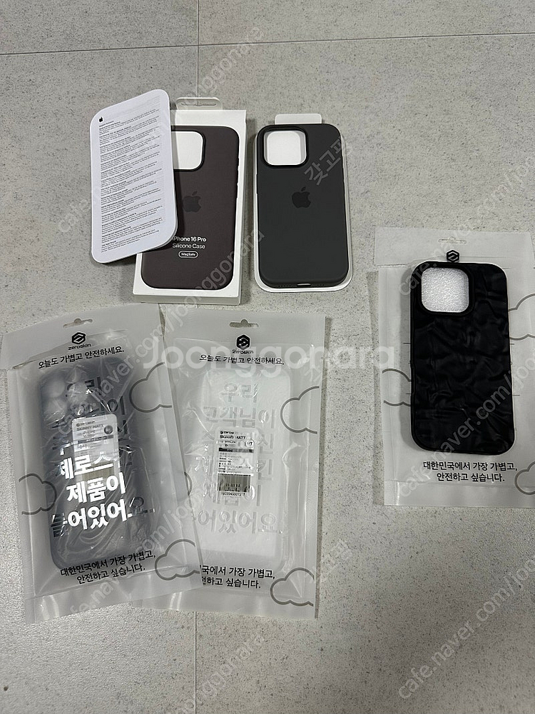 아이폰16 프로 일반 케이스 팝니다--0