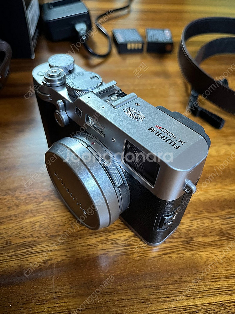 후지 x100f 풀박스 (전원불량, 부품용, 전시용)--0