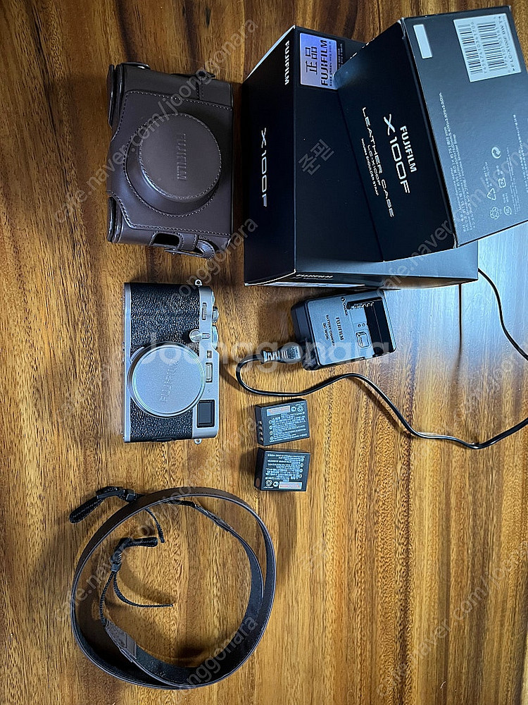 후지 x100f 풀박스 (전원불량, 부품용, 전시용)--2
