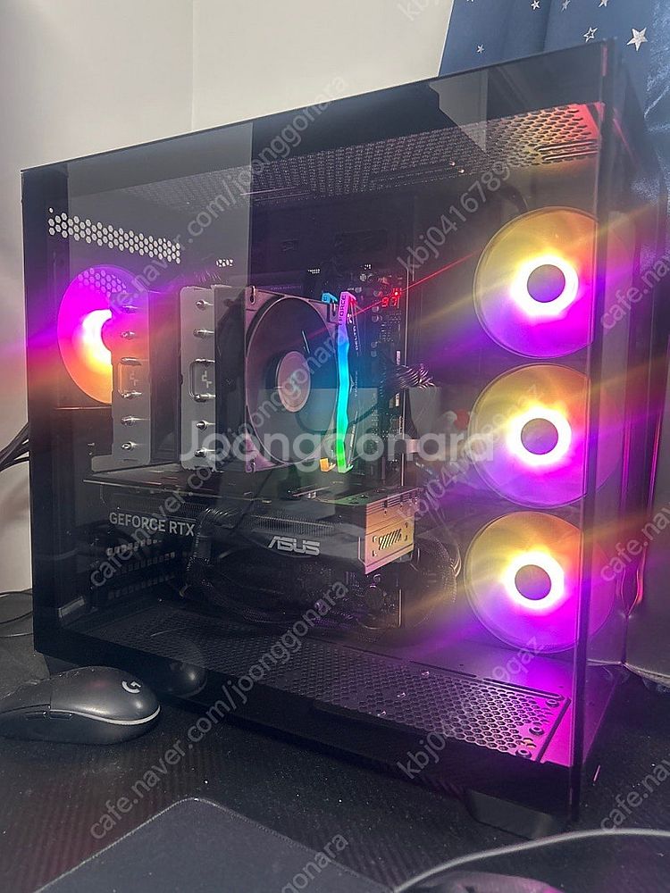 게이밍 컴퓨터 신품급 본체 판매9800x3d/4070s...--0