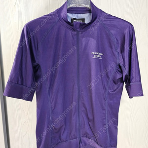 파노말스튜디오 반팔 져지 M 사이즈 팝니다 이미지