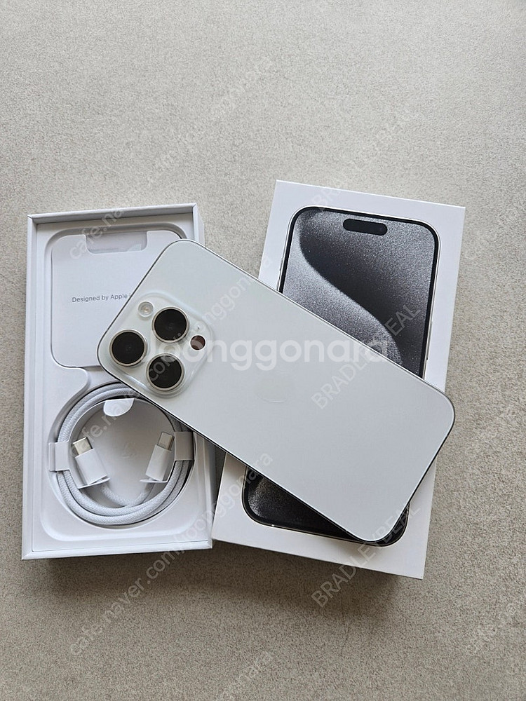 [개인] 아이폰15프로 화이트 티타늄 128GB 북미판--0