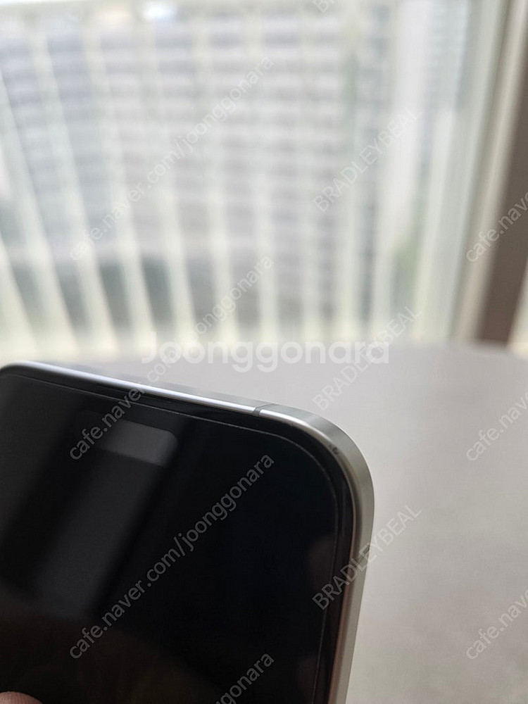 [개인] 아이폰15프로 화이트 티타늄 128GB 북미판--5