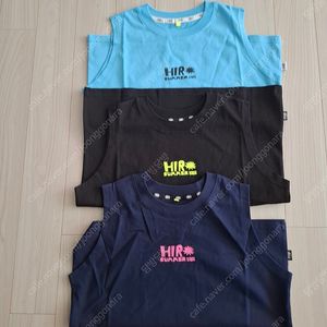 히로 쿨썸머 슬리브리스 130 팝니다.