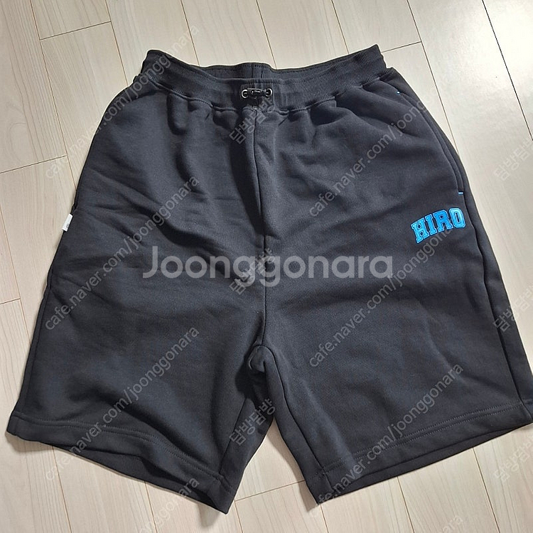 히로 블랭크 팬츠 블랙 160 팝니다.--0