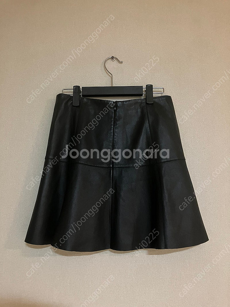 VOV 양가죽 레더스커트 55 착샷--1